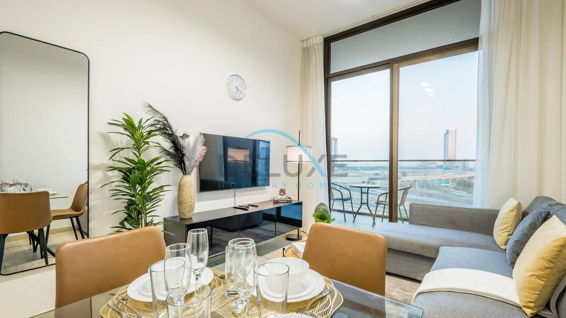 Serene 1Br Apartment In Binghatti Luna, Jvc By Deluxe Holiday Homes Dubai 0*,  Emirados Árabes Unidos